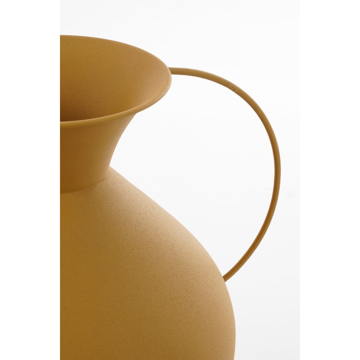 Gyge Vaas Geel - Metaal - L30 x B24 x H37cm |woon-meubel.nl