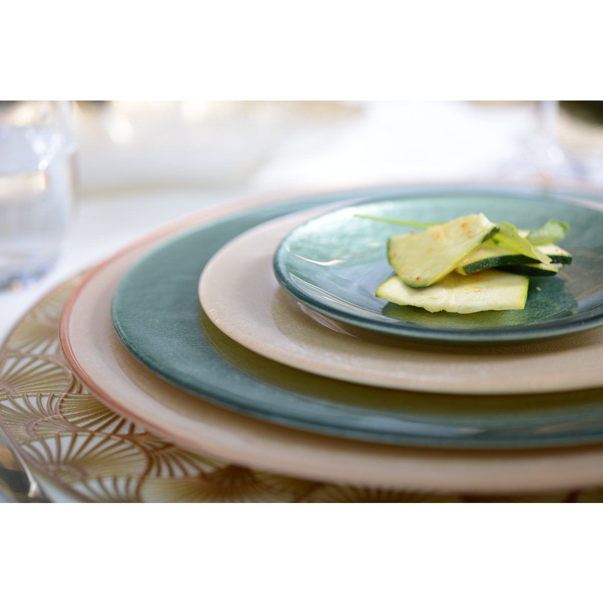 Aulica Ginkgo Gold Onderzetter – Luxe placemat 38 cm |woon-meubel.nl