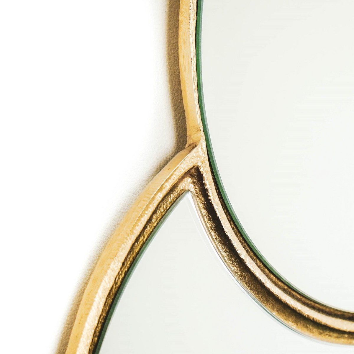 Spiegel - Organisch - Metaal - Goud - 1x28x43cm |woon-meubel.nl