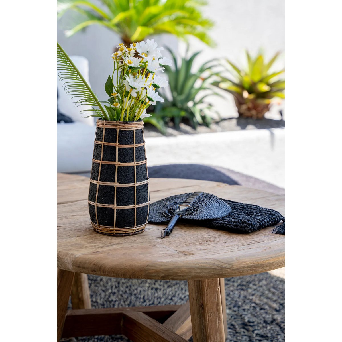 The Cutie Vase - Zwart Naturel - M |woon-meubel.nl