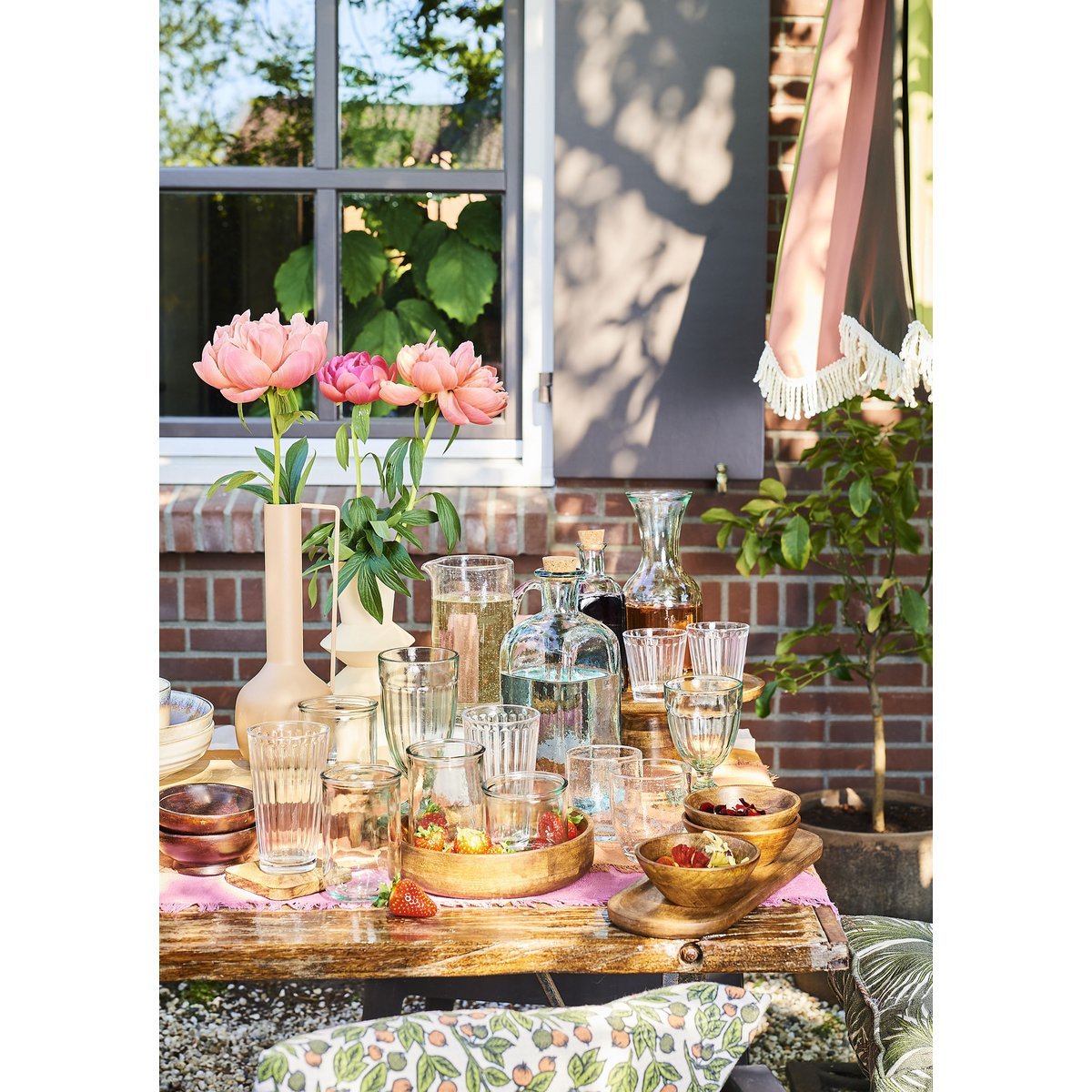 Tallo Cake Stand - H10 x Ø30 cm - 100% FSC Mango Wood - Light Brown