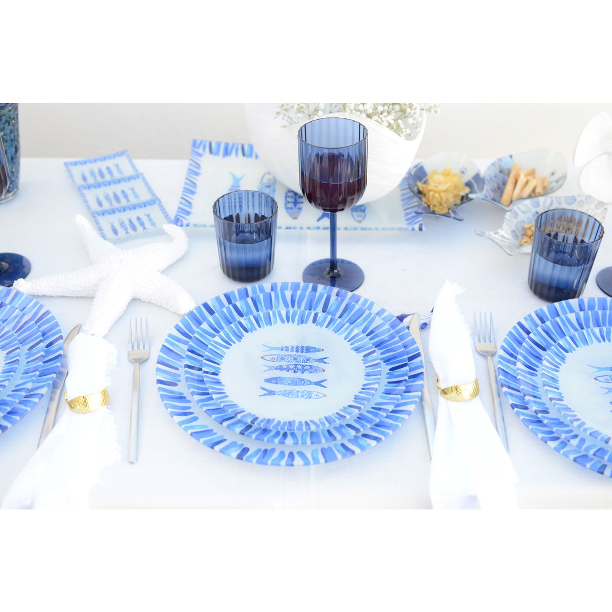 Set van 6 Blauwe Acryl Wijnglazen – Aulica Marie Design | www.woon-meubel.nl