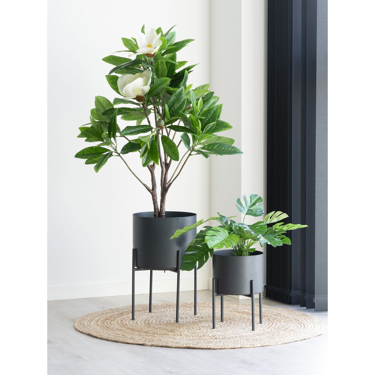 Pavia Flower Pots