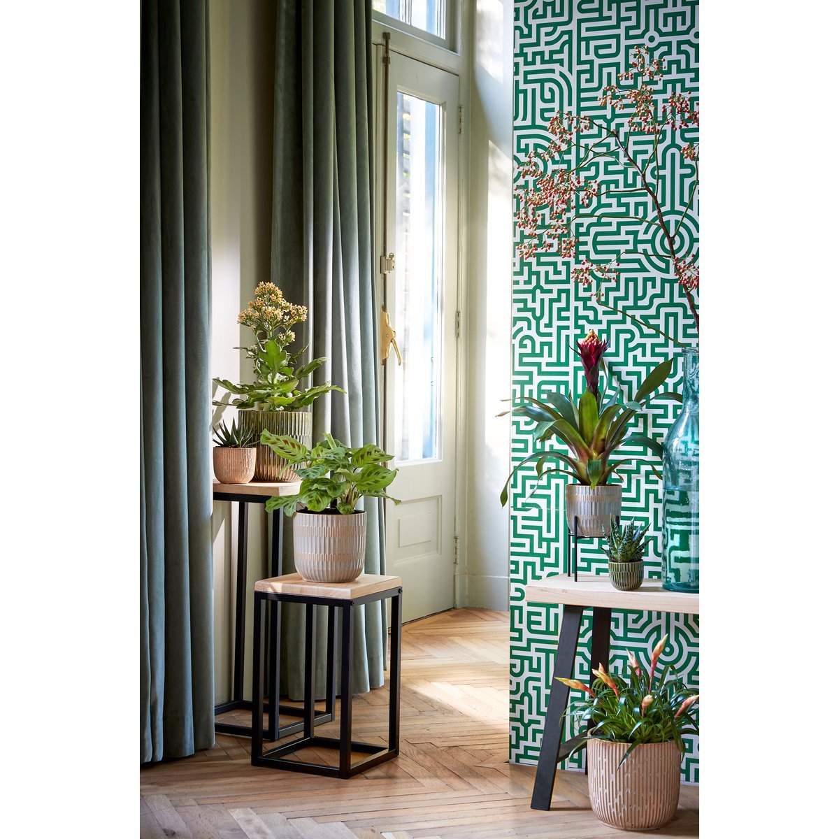 Table à plantes Oskar - L 35 x l 35 x H 81 cm - Bois, métal - Noir