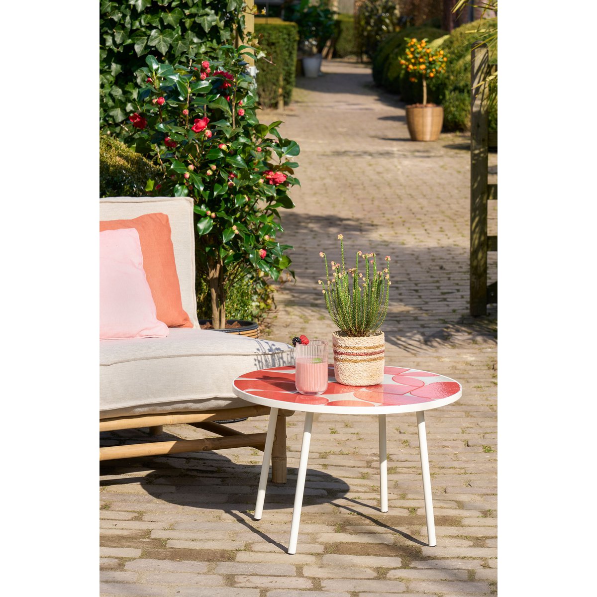 Mooie bijzettafel Buiten - H38 x Ø58 cm - Metaal - Rood |woon-meubel.nl