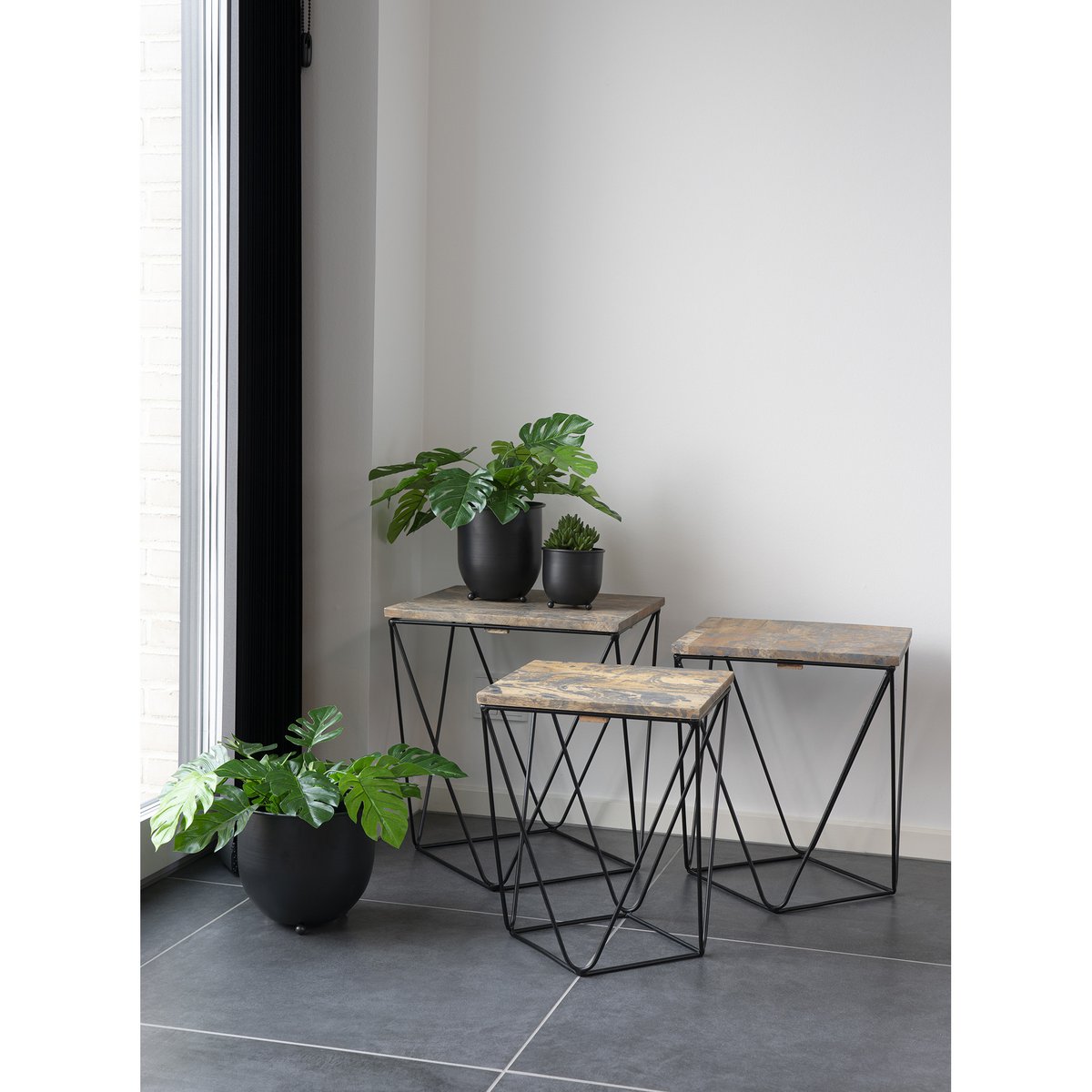 Nova Flower Pots - 3 flower pots in black metal.