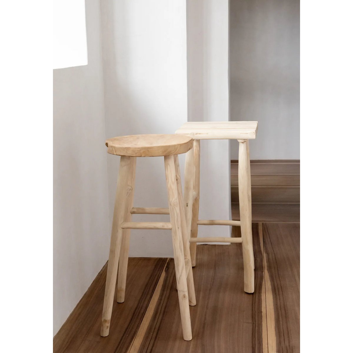Elegante Barkruk - handgemaakt massief hout |stijlvol en tijdloos |woon-meubel.nl