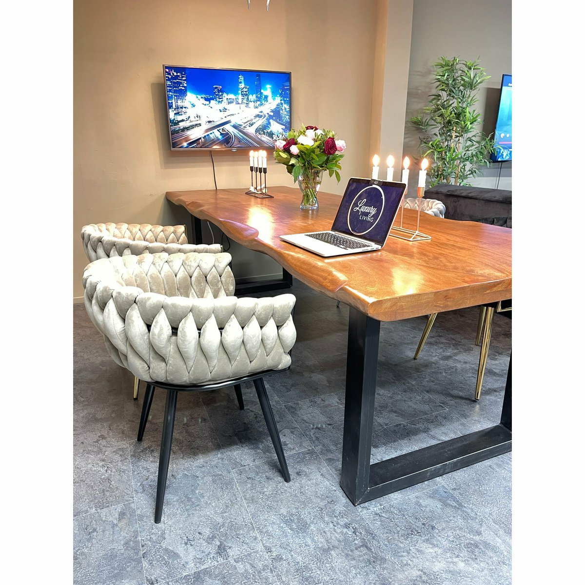 Eva Chair Velvet Taupe fluwelen |woon-meubel.nl