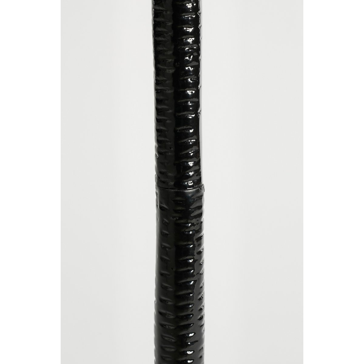 Table d'appoint Colin - H68 x Ø24 cm - Aluminium recyclé - 100% FSC - Noir