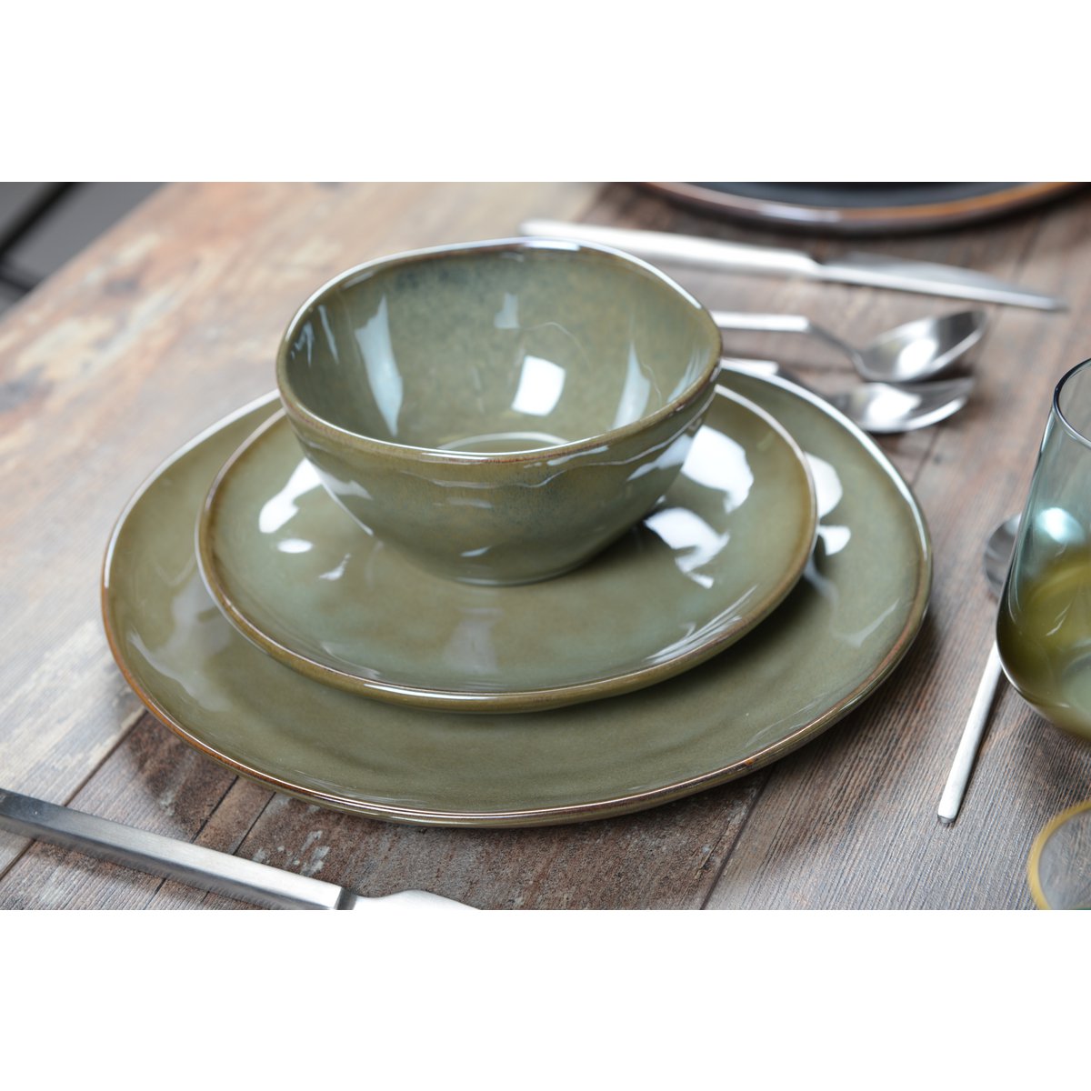 Aulica Platte Keramische Bord – Kaki Groen – Ø28,5 cm |woon-meubel.nl