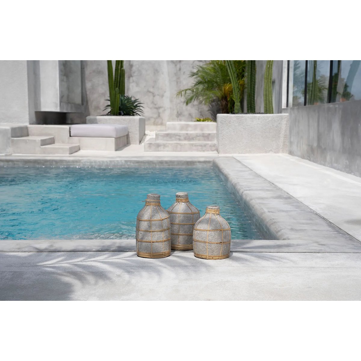 De Whoopy Vaas - Beton Naturel - S |woon-meubel.nl