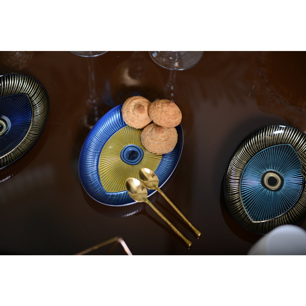 Aulica Ovale Oog-schaal – Goud – Luxe Glazen Presentatieschaal |woon-meubel.nl