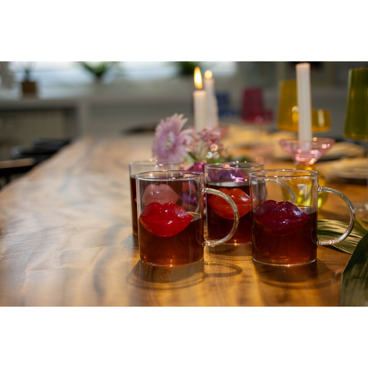 Glazen Mokken “Kus” – Set van 4 – Transparant/Rood – Elegant Cadeau |woon-meubel.nl