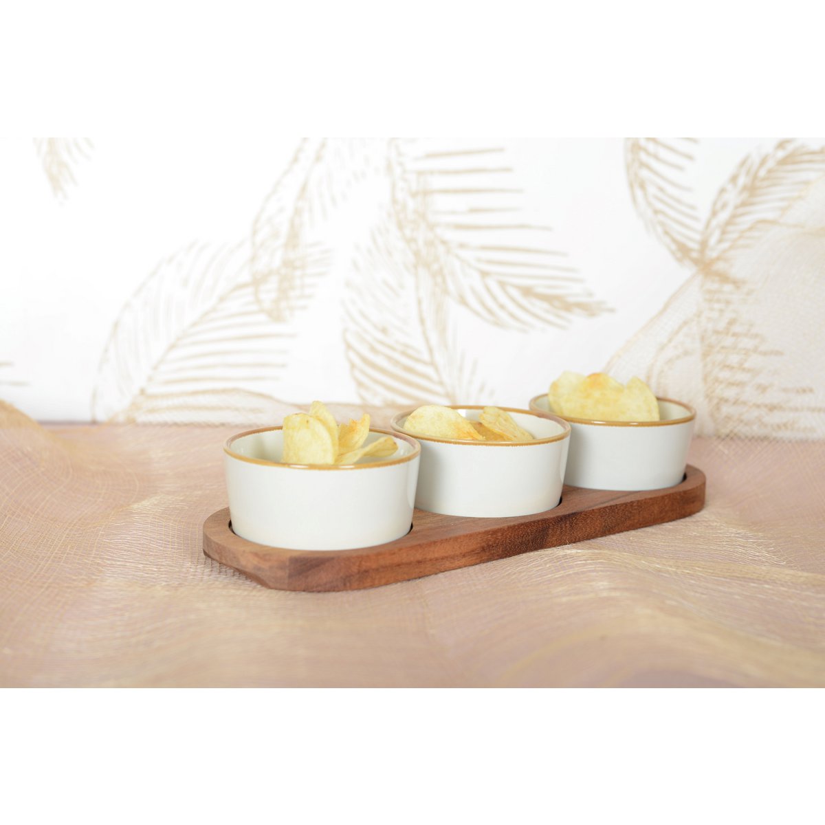 Aperitief set van 3 kopjes op houten plateau | woon-meubel.nl