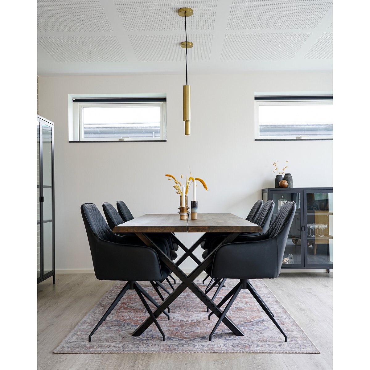 Harbo Dining chair w. swivel