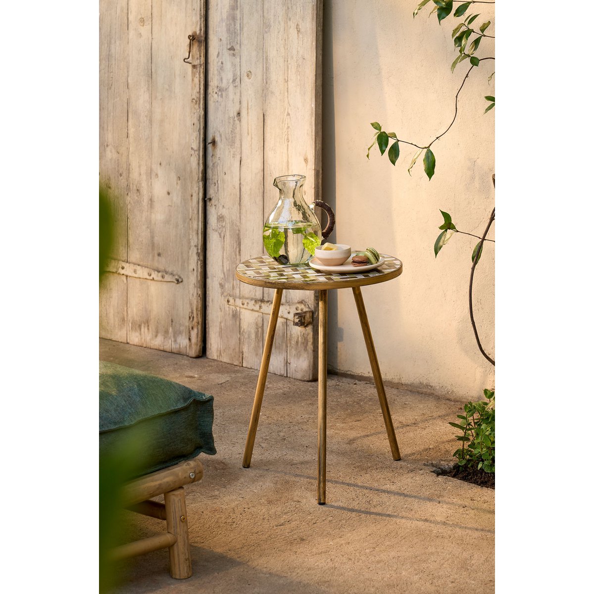 Alanza Bijzettafel Buiten - H52 x Ø39 cm - Metaal - Groen | woon-meubel.nl