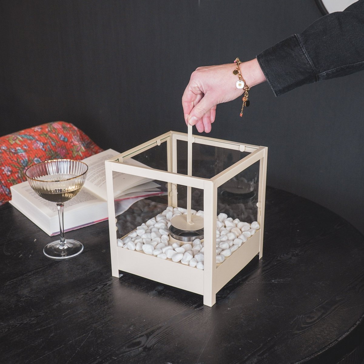 Bio-Ethanol Tafelhaard – Metaal & Glas – Compacte Sfeerhaard | woon-meubel.nl