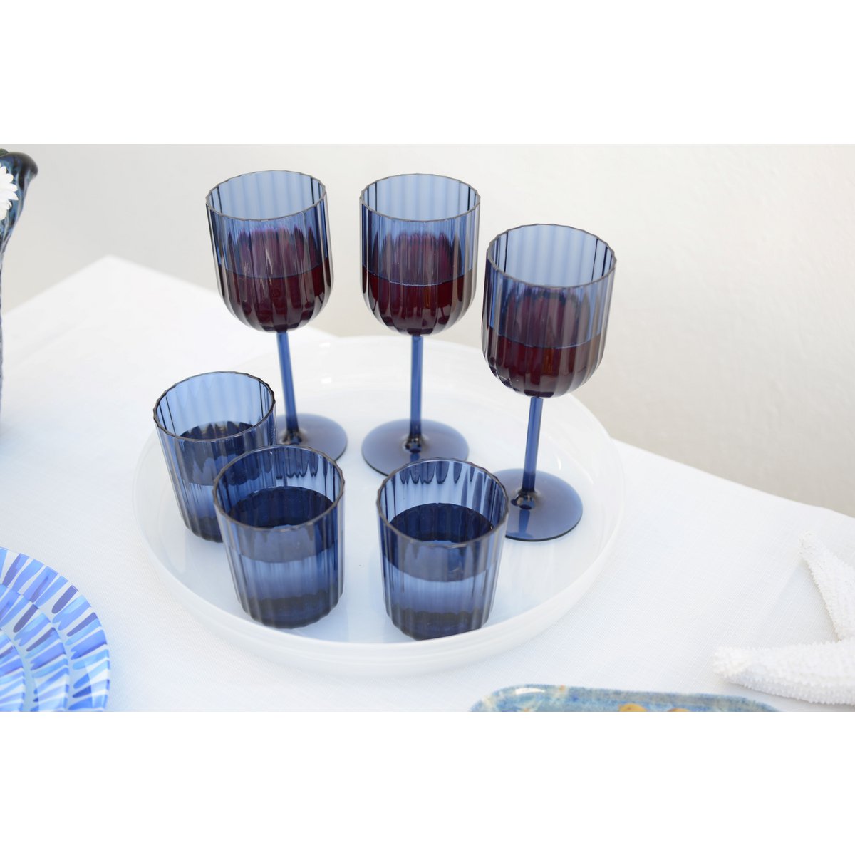 Set van 6 Blauwe Acryl Wijnglazen – Aulica Marie Design | www.woon-meubel.nl