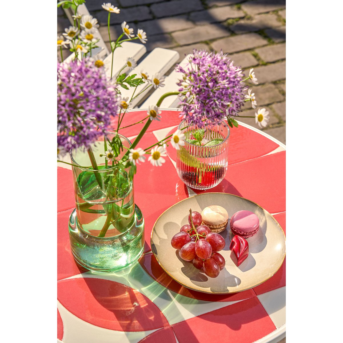 Bologna Bijzettafel Buiten Rood - Metaal - H60 x Ø50 cm |woon-meubel.nl