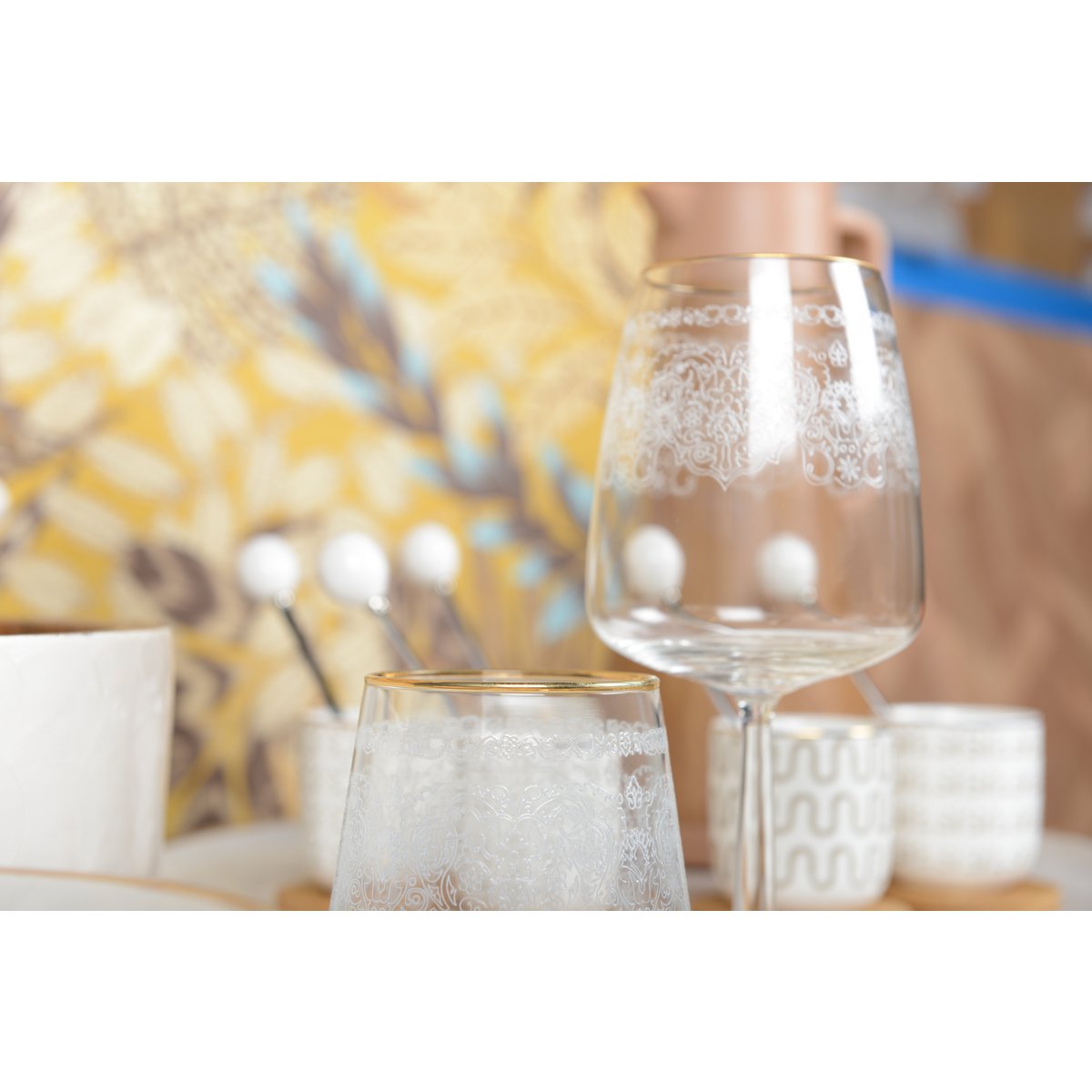 Set van 6 Arabisch Wijnglazen – Transparant met Goudrand |woon-meubel.nl