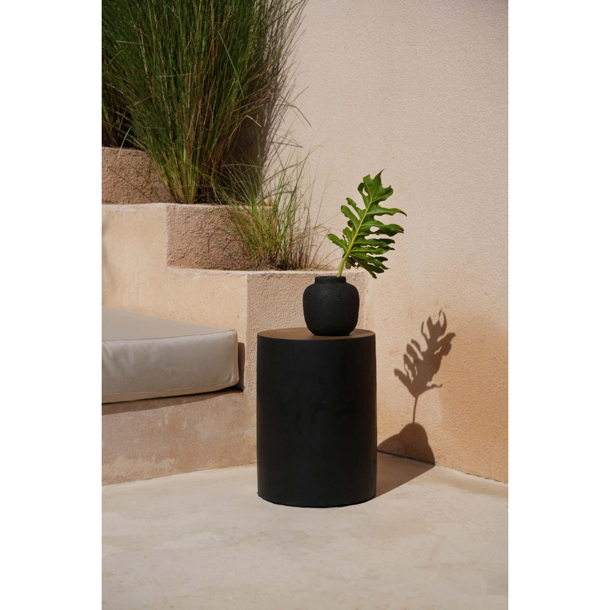 The Peaky Vase - Black - S