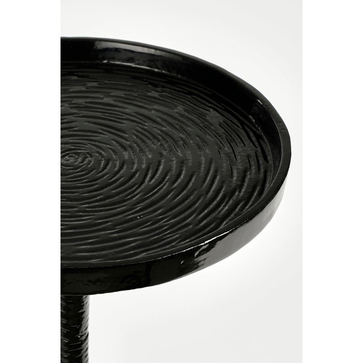 Table d'appoint Colin - H68 x Ø24 cm - Aluminium recyclé - 100% FSC - Noir