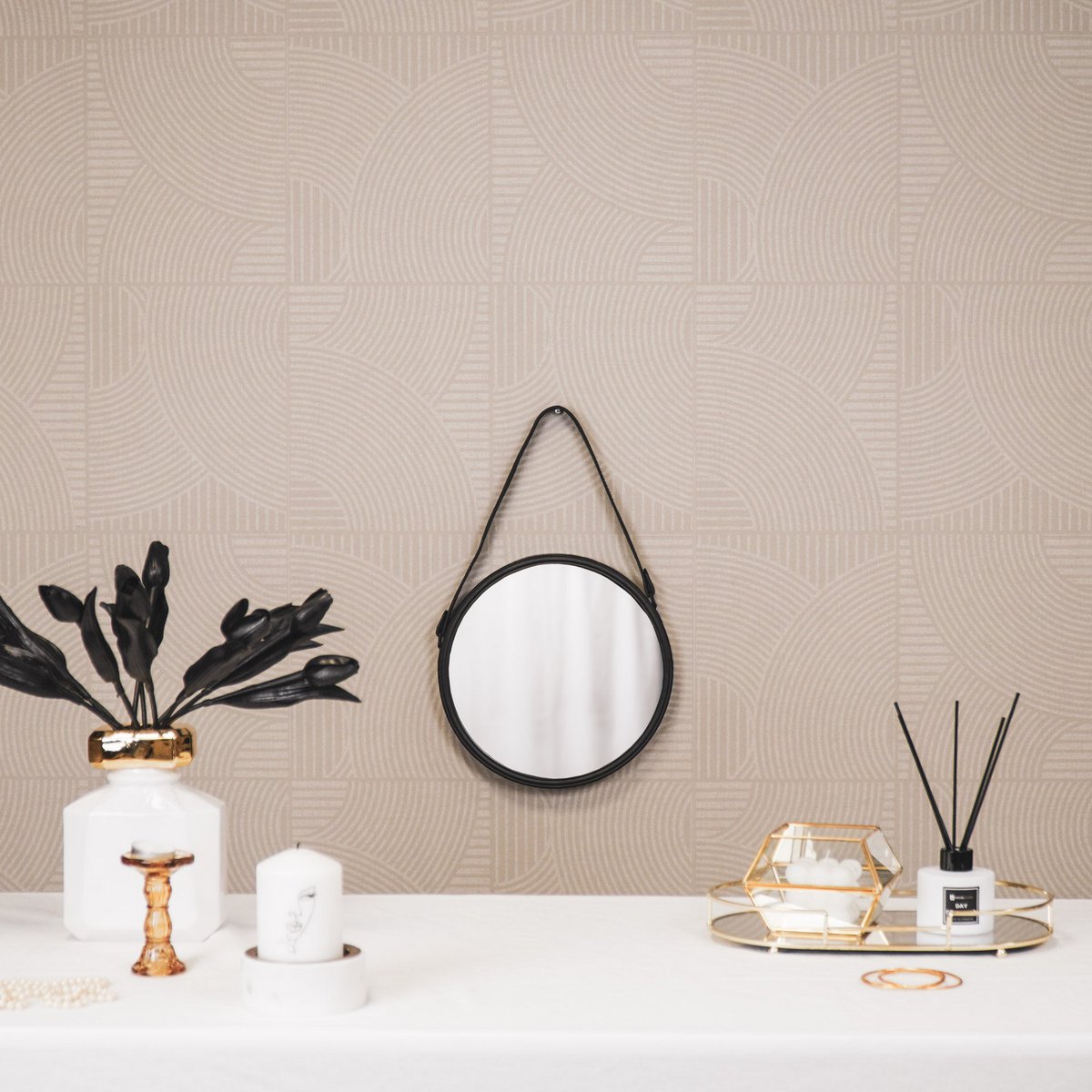 Mirror - Round Wall Mirror - Leather/Metal - Black - Ø30cm