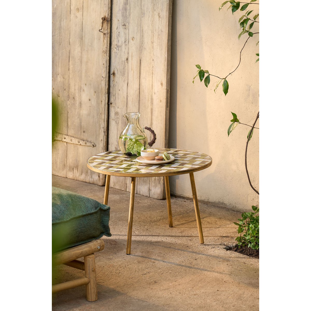 Mooie Bijzettafel Buiten - H38 x Ø58 cm - Metaal - Groen | woon-meubel.nl