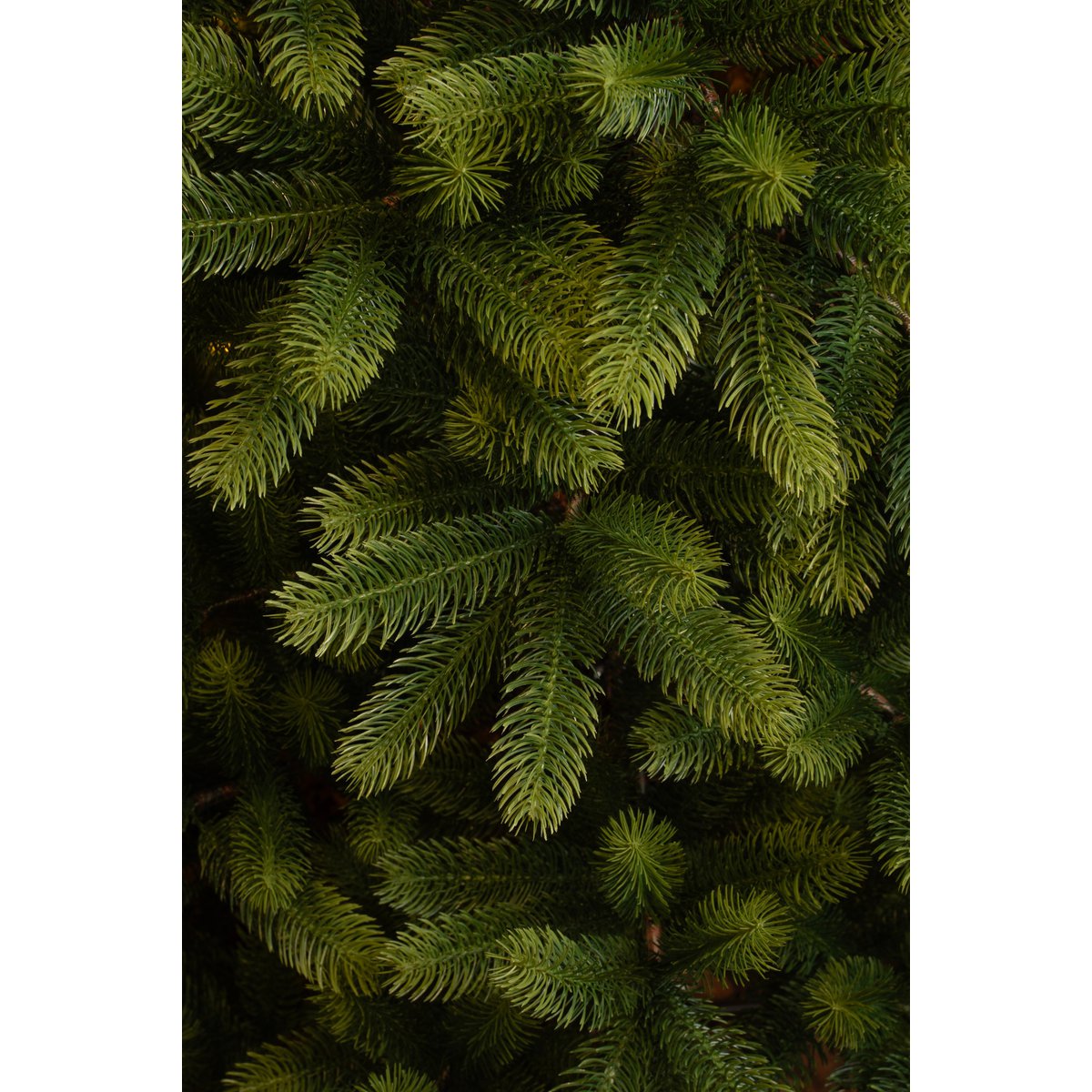 Nagoya Kunstkerstboom - H240 x Ø138 cm - Groen