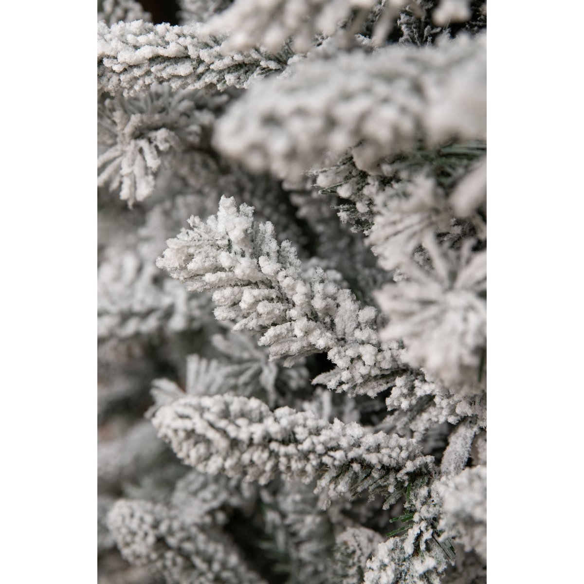 Snowdon Kunstkerstboom - H155 x Ø102 cm - Groen Frosted