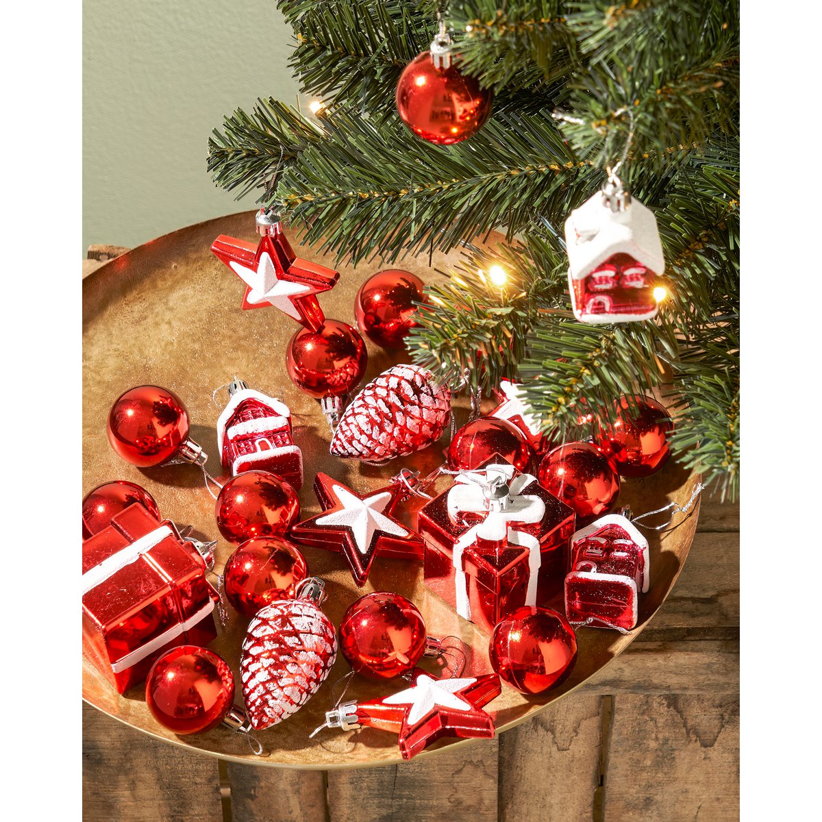 Joy Kunstkerstboom met 26 Ornamenten en LED Verlichting - H90 x Ø50 cm - Groen, Rood