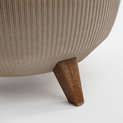 Doppio Flower Pot on Legs - Polypropylene - FSC Mix - Taupe