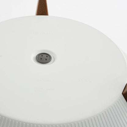 Doppio Flower Pot on Legs - H20.5 x Ø40 cm - Recycled Plastic - FSC Mix - White