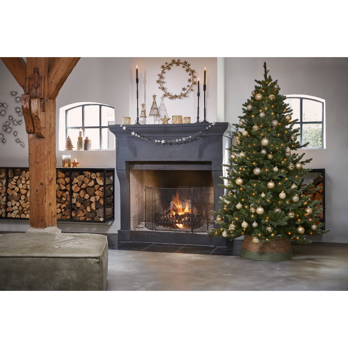 Sherwood Deluxe Kunstkerstboom met LED Verlichting - H120 x Ø94 cm - Groen