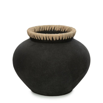 De Styly Vaas terracotta - Zwart Naturel - L |woon-meubel.nl