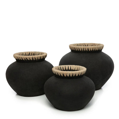 De Styly Vaas terracotta - Zwart Naturel - L |woon-meubel.nl