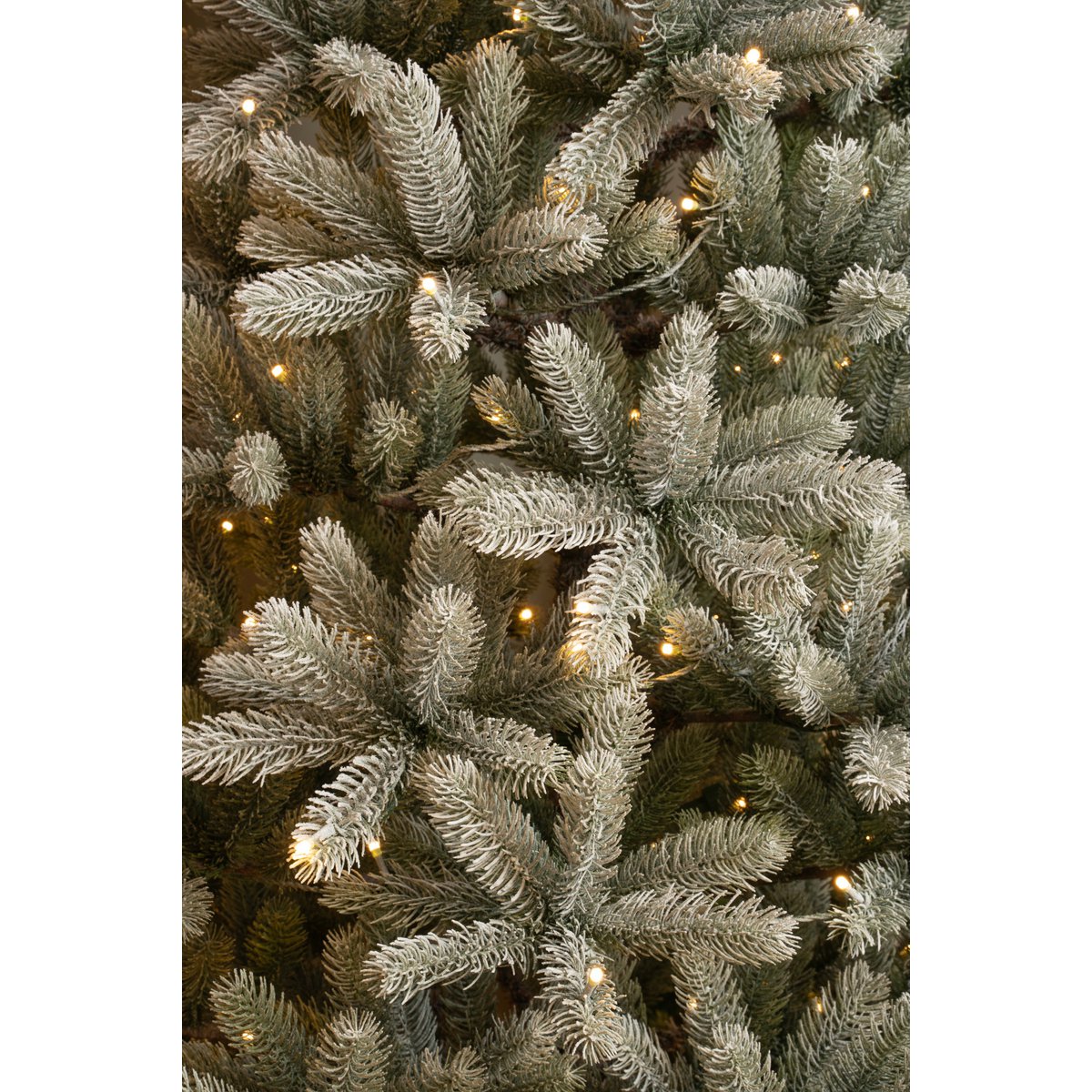 Nagoya Kunstkerstboom met Warm Witte LED Verlichting - H180 x Ø108 cm - Groen Frosted