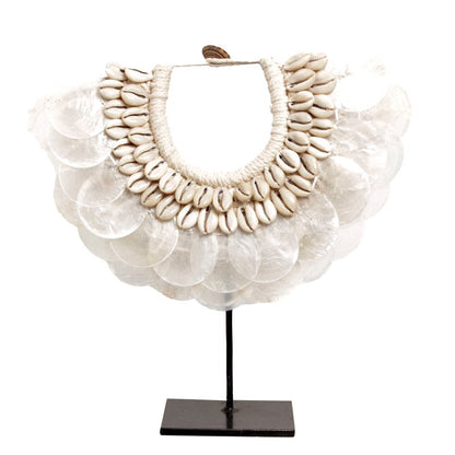 J37 small shell necklace