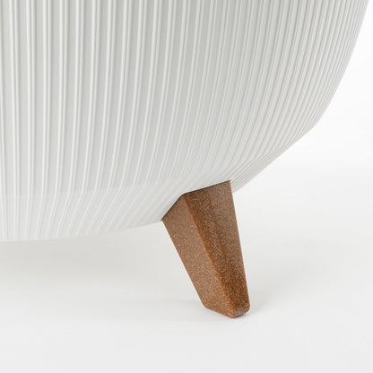 Doppio Flower Pot on Legs - H20.5 x Ø40 cm - Recycled Plastic - FSC Mix - White